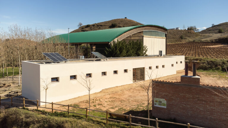 Obra nueva - Construcción de edificio para actividades deportivas